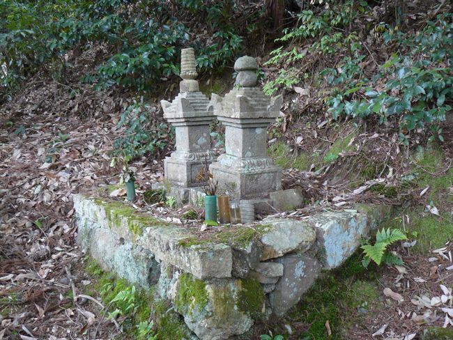 ��~�R���T��